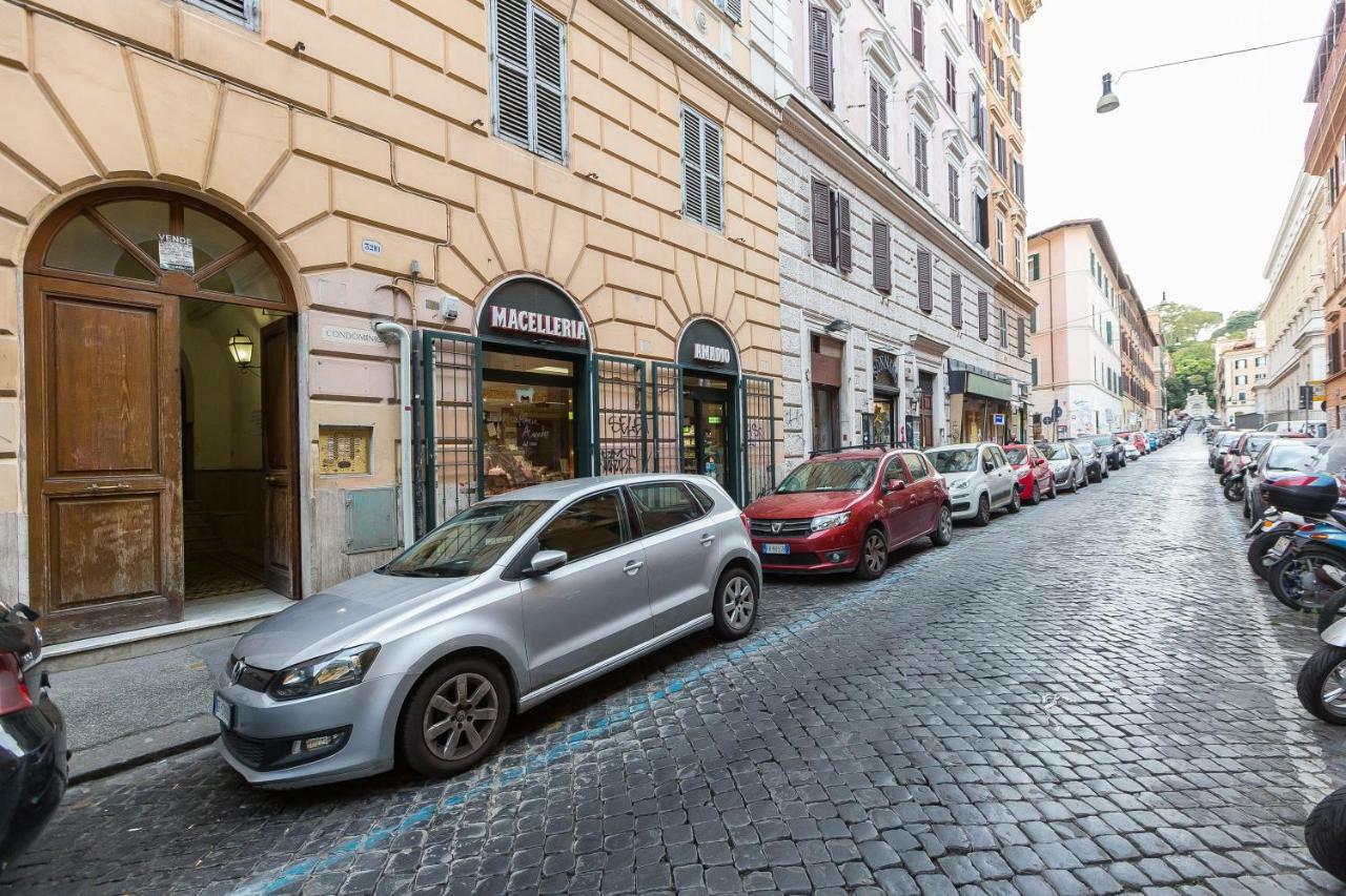 Lovely New Home, Trastevere! ローマ エクステリア 写真